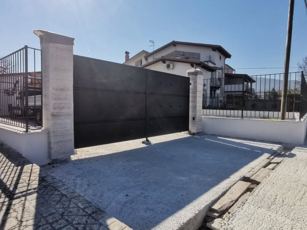 Cancelli a Battente Villa Privata - ITALIA