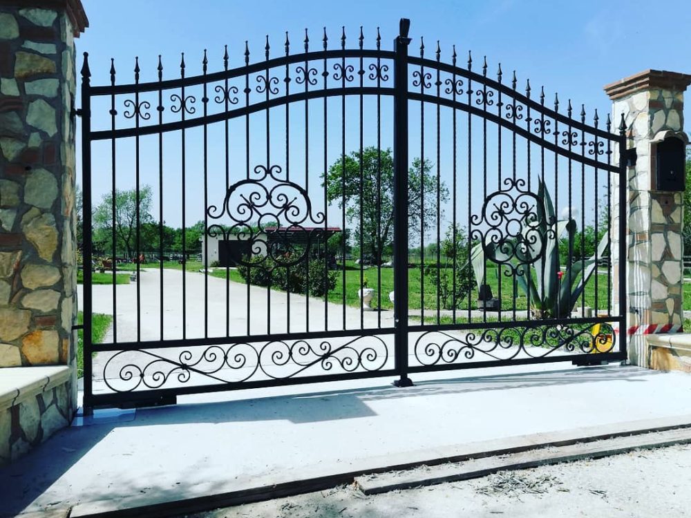 Cancelli a Battente Villa Privata - ITALIA