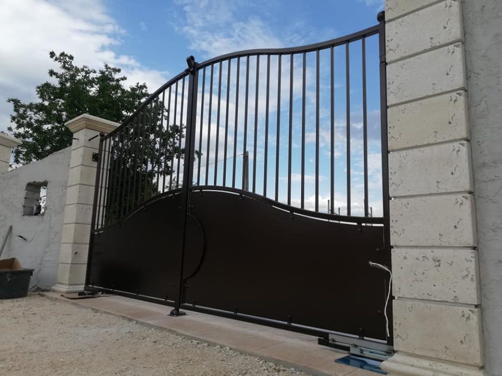 Cancelli a Battente Villa Privata - ITALIA