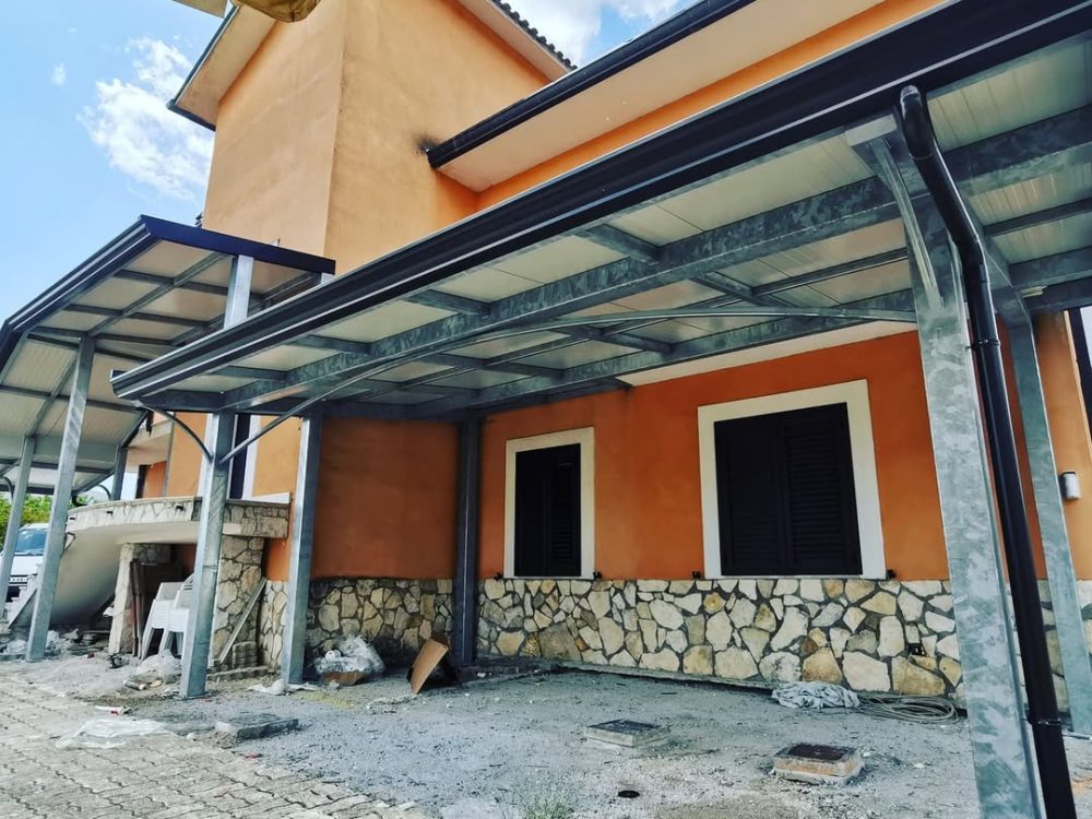 Pensilina Villa Privata - ITALIA