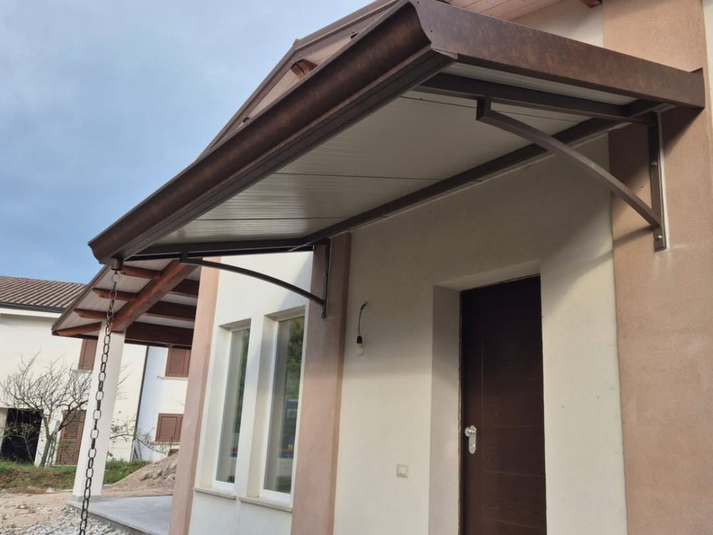 Pensilina Villa Privata - ITALIA