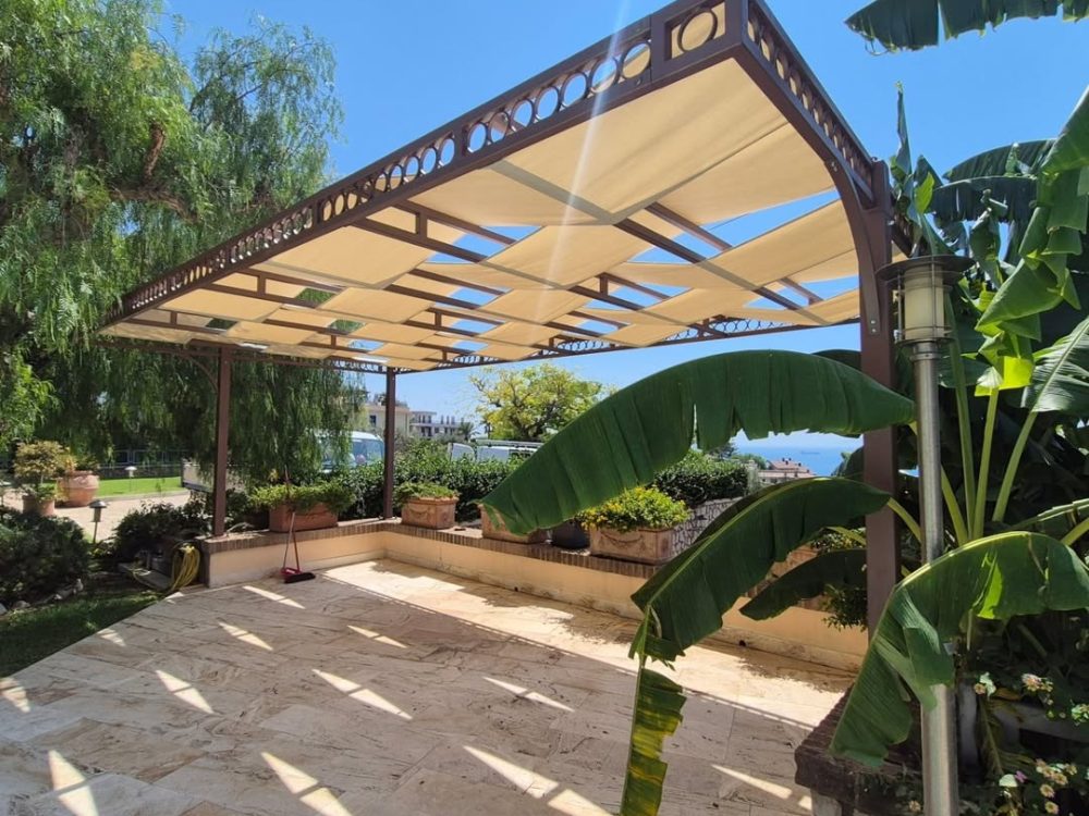 Pensilina Villa Privata - ITALIA